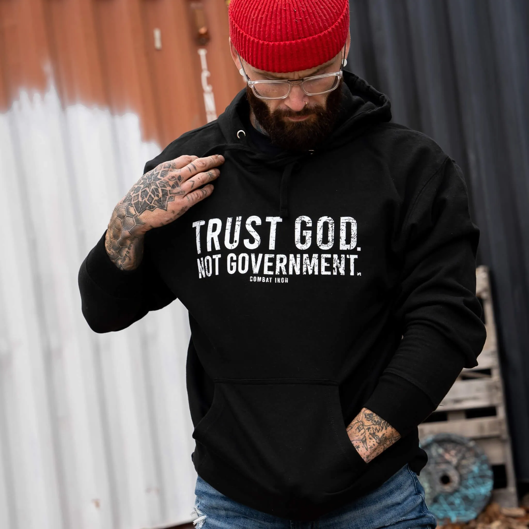 Trust God. Not Government. Men's Hoodie