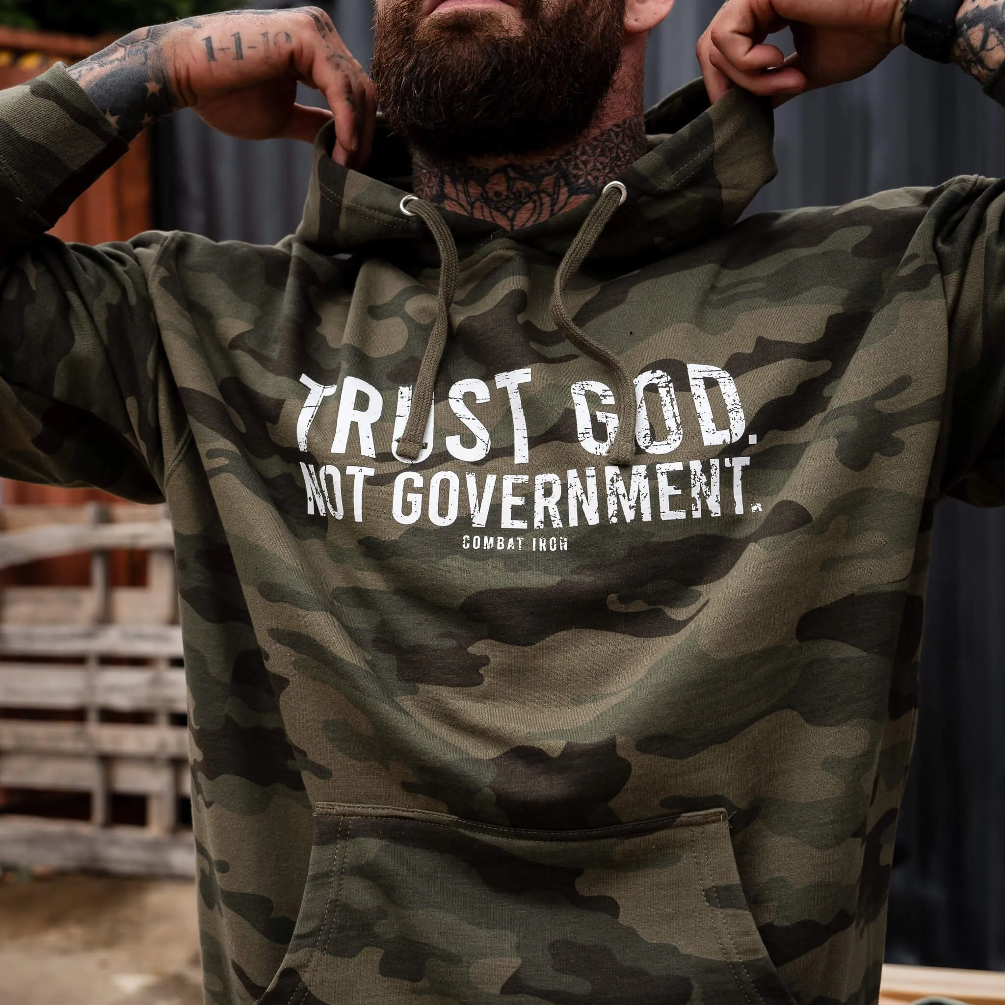 Trust God. Not Government. Men's Hoodie